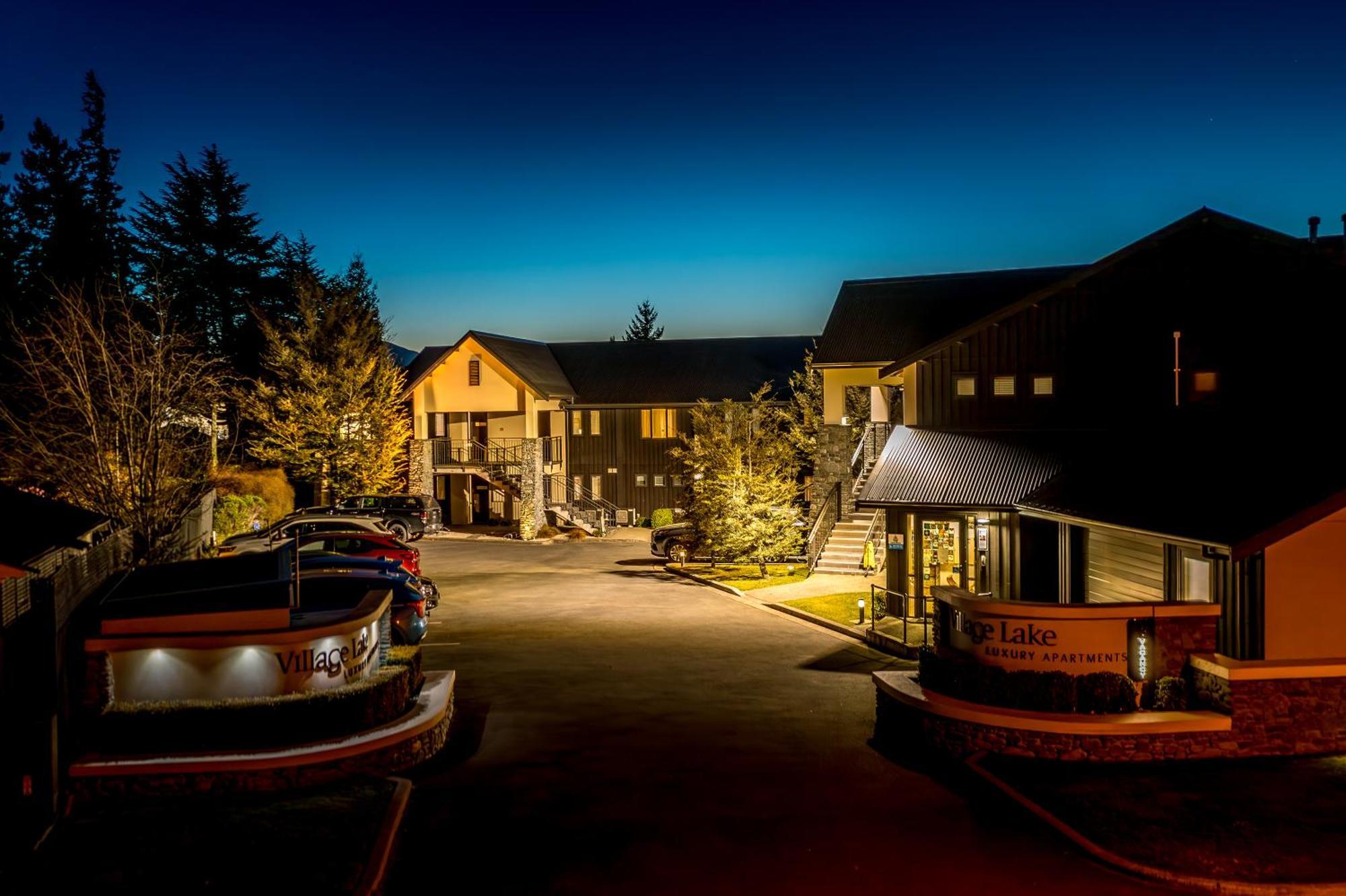 Village Lake Apartments Hanmer Springs Buitenkant foto